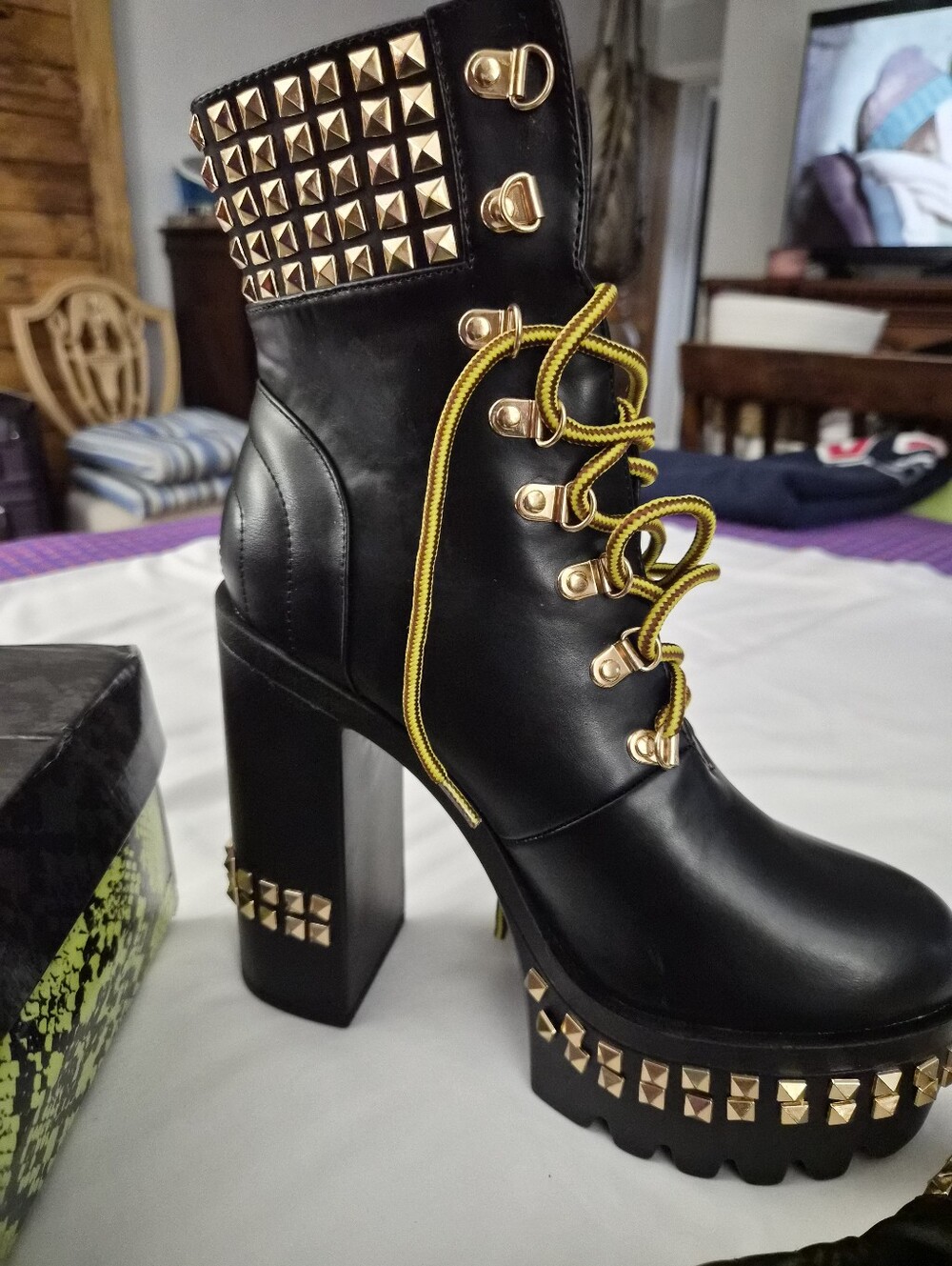 Cape Robbin Platform Lace-up Ankle Boots